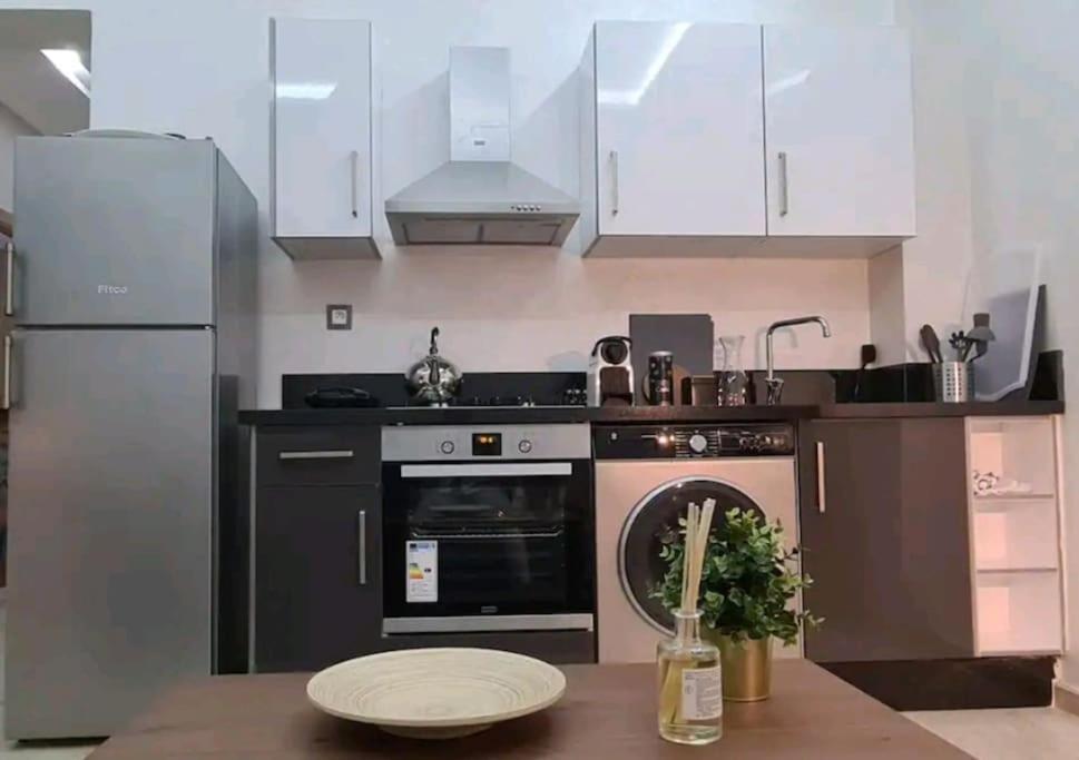 Tres Bel Appartement En Face Du Parc, Pres Du Novotel โมฮัมเมเดีย ภายนอก รูปภาพ